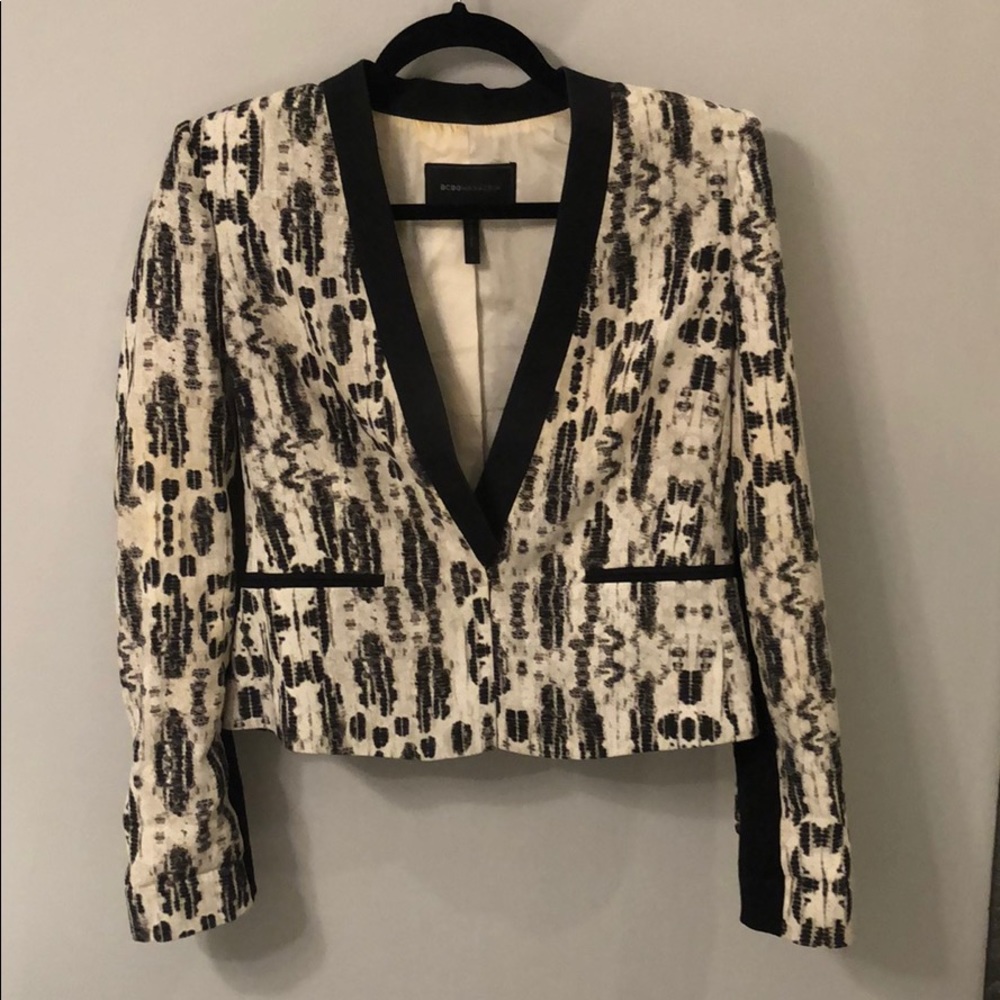 BCBGMaxAzria Black and White Patterned Blazer